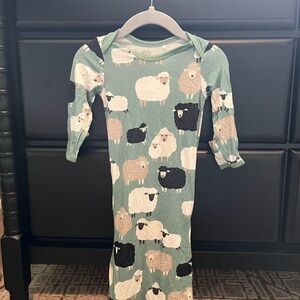 Little Sleepies Infant Gown NWOT, Newborn